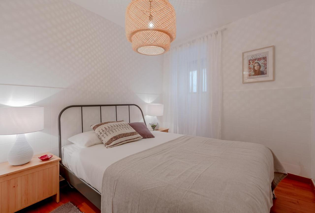 Typical Alfama Apartment, By Timecooler ลิสบอน ภายนอก รูปภาพ