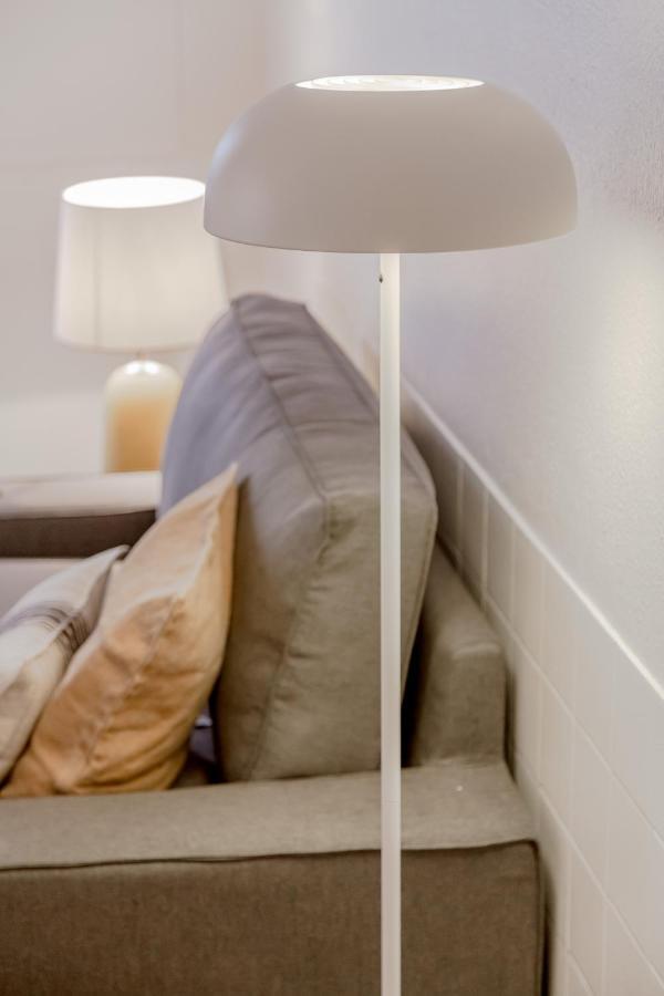 Typical Alfama Apartment, By Timecooler ลิสบอน ภายนอก รูปภาพ
