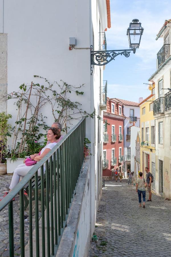 Typical Alfama Apartment, By Timecooler ลิสบอน ภายนอก รูปภาพ